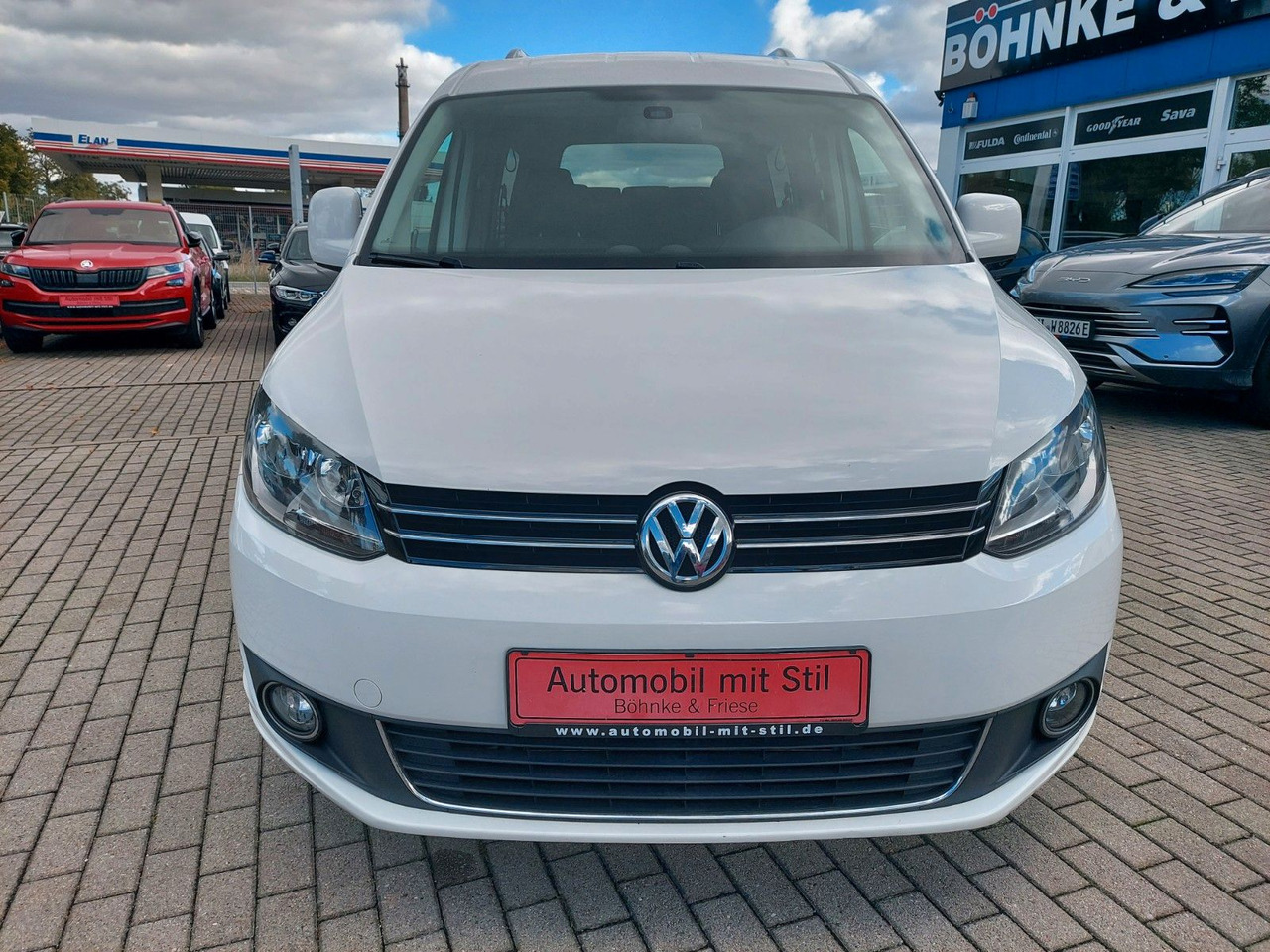 Volkswagen Caddy Kombi Maxi Comfortline 7 Sitze Team - Minivan: fotoğraf 3 Volkswagen Caddy Kombi Maxi Comfortline 7 Sitze Team - Minivan: fotoğraf 3