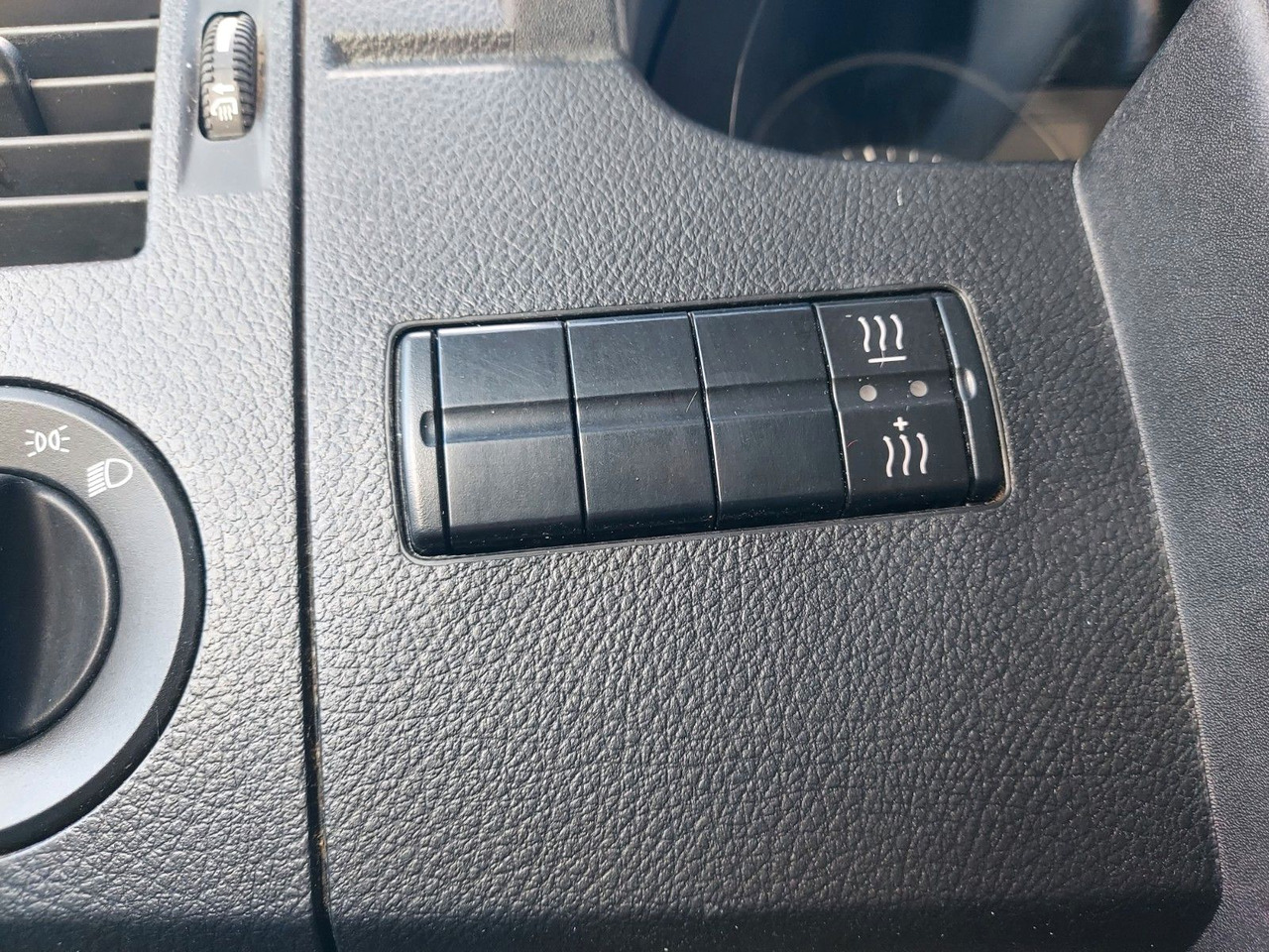 Volkswagen Crafter Kasten 35 mittel L2H1 Klima Standheiz. - Minivan: fotoğraf 2 Volkswagen Crafter Kasten 35 mittel L2H1 Klima Standheiz. - Minivan: fotoğraf 2