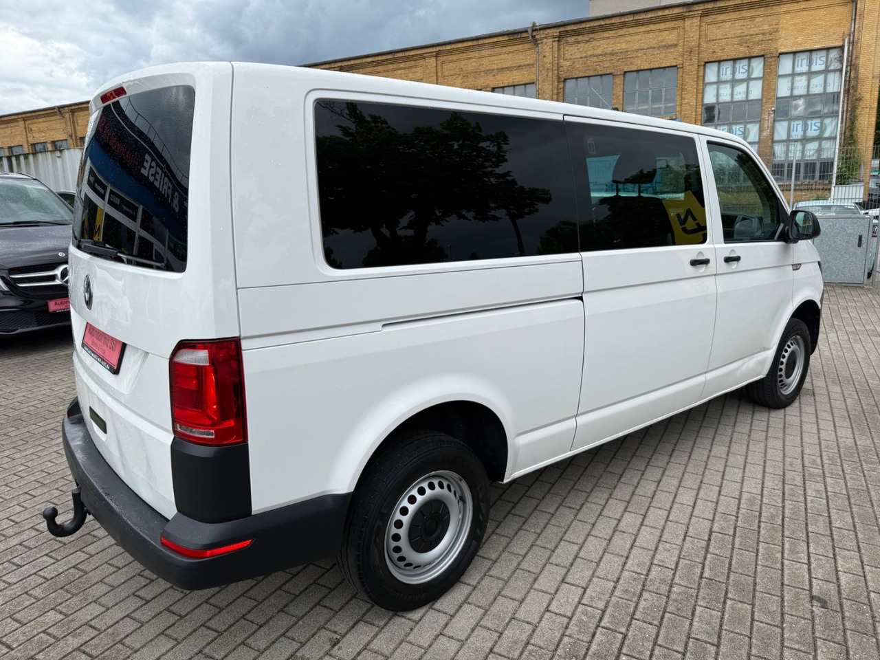 Volkswagen T6 Transporter Kasten Kombi lang 4Motion 5 Sitze - Minivan: fotoğraf 4 Volkswagen T6 Transporter Kasten Kombi lang 4Motion 5 Sitze - Minivan: fotoğraf 4