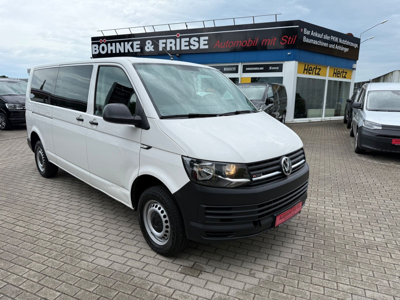 Volkswagen T6 Transporter Kasten Kombi lang 4Motion 5 Sitze - Minivan: fotoğraf 1 Volkswagen T6 Transporter Kasten Kombi lang 4Motion 5 Sitze - Minivan: fotoğraf 1