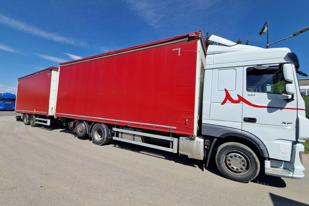 DAF XF 530 FT - Tenteli kamyon: fotoğraf 1 DAF XF 530 FT - Tenteli kamyon: fotoğraf 1