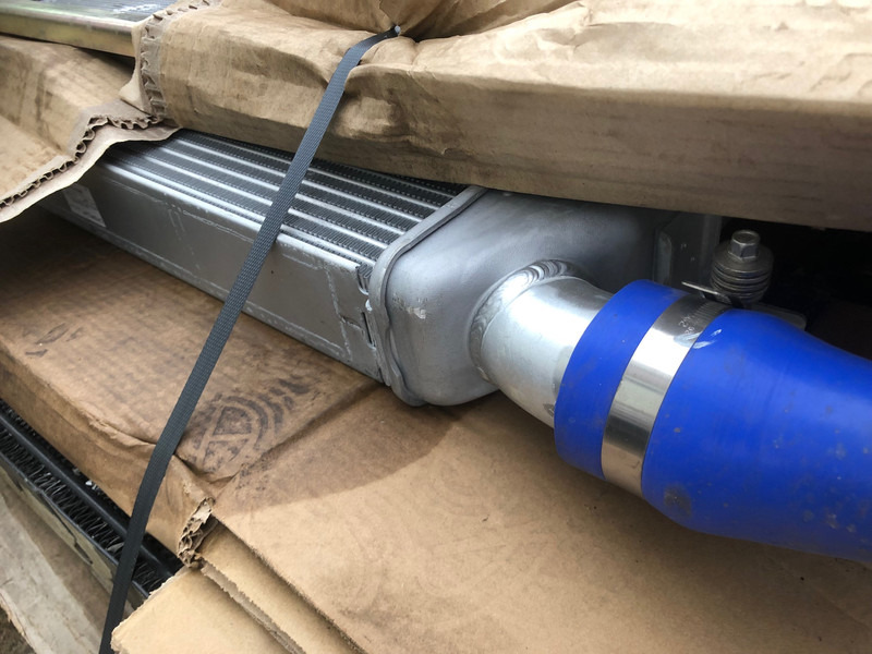 Caterpillar CAT 323D aftercooler OEM 4530619 - İnterkuler: fotoğraf 1 Caterpillar CAT 323D aftercooler OEM 4530619 - İnterkuler: fotoğraf 1