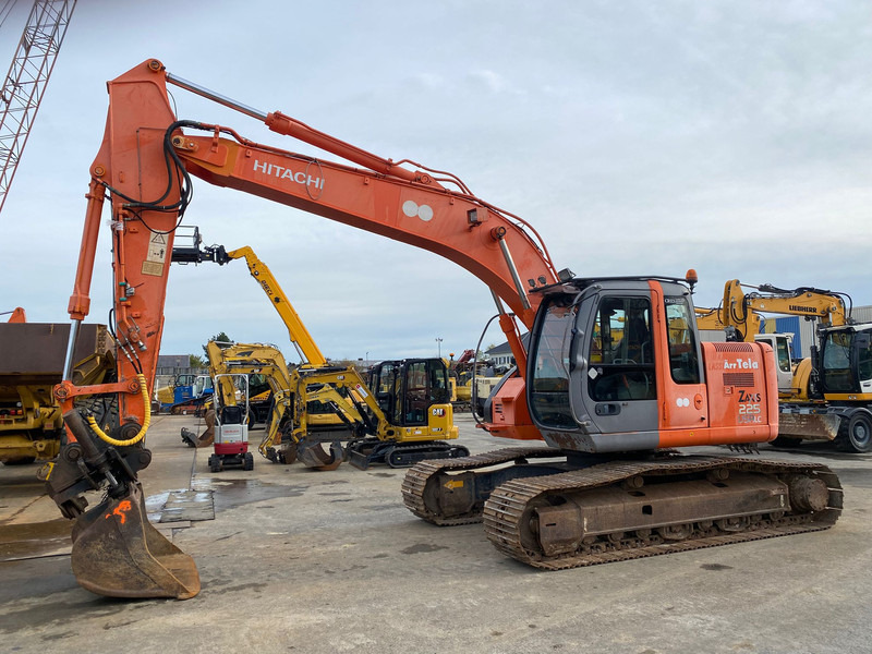 Hitachi ZX 225 USRLC NVT - Paletli ekskavatör: fotoğraf 1 Hitachi ZX 225 USRLC NVT - Paletli ekskavatör: fotoğraf 1