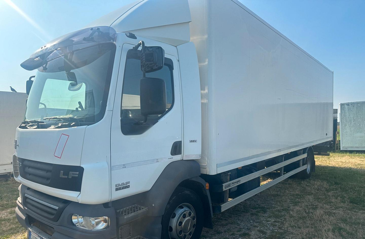 DAF LF 55.220 FURGONE 8 MT. - Kapalı kasa kamyon: fotoğraf 1 DAF LF 55.220 FURGONE 8 MT. - Kapalı kasa kamyon: fotoğraf 1