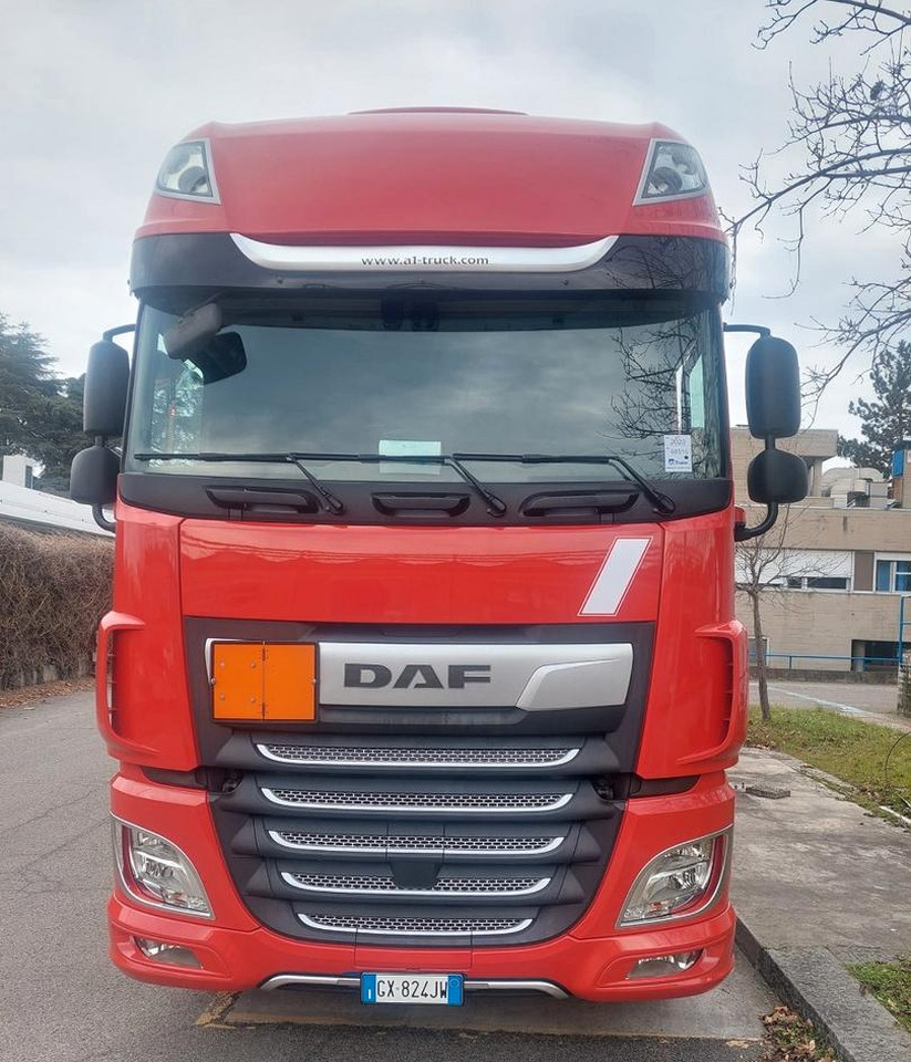 Daf xf 480 3 assi casse mobili INTARDER - Tenteli kamyon: fotoğraf 3 Daf xf 480 3 assi casse mobili INTARDER - Tenteli kamyon: fotoğraf 3