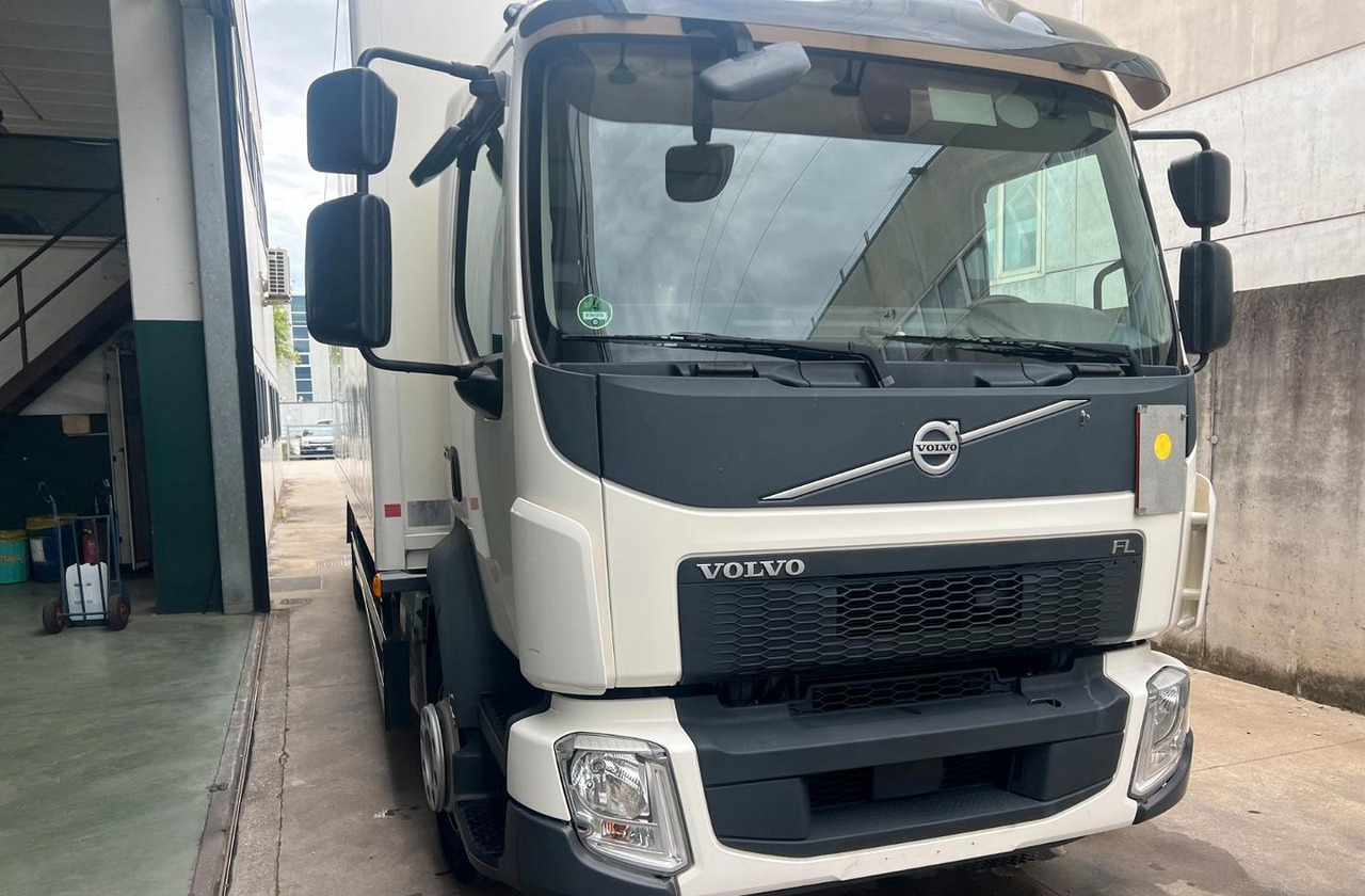 VOLVO FL 250 euro 6 sponda - Kapalı kasa kamyon: fotoğraf 2 VOLVO FL 250 euro 6 sponda - Kapalı kasa kamyon: fotoğraf 2