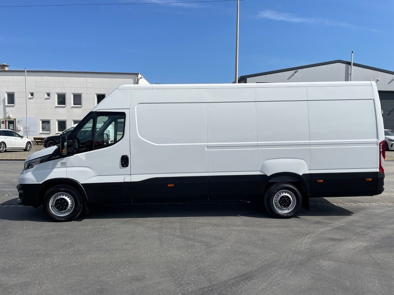 Iveco Daily 35S16 L4H2 Kastenwagen/GARANTIE/4680mm/AC - Panelvan: fotoğraf 4 Iveco Daily 35S16 L4H2 Kastenwagen/GARANTIE/4680mm/AC - Panelvan: fotoğraf 4