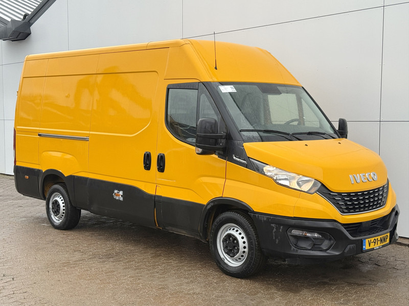 Iveco Daily 35S16 2.3 Automaat L2H2 Oprijplaat Trekhaak Climate Control Cruise Control Lucht Geveerde Stoel - Panelvan: fotoğraf 4 Iveco Daily 35S16 2.3 Automaat L2H2 Oprijplaat Trekhaak Climate Control Cruise Control Lucht Geveerde Stoel - Panelvan: fotoğraf 4