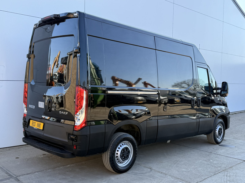 Iveco Daily 35S16 L2H2 Adaptive Cruise Control Airco Camera Navigatie 3,5t Trekhaak - Küçük panelvan: fotoğraf 3 Iveco Daily 35S16 L2H2 Adaptive Cruise Control Airco Camera Navigatie 3,5t Trekhaak - Küçük panelvan: fotoğraf 3