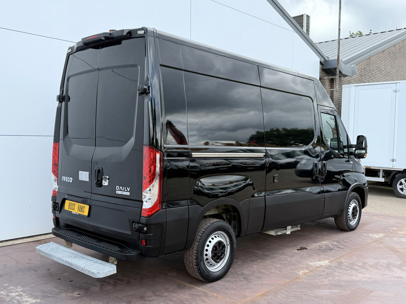 Iveco Daily 35S18 3.0 Automaat L2H2 Adaptieve Cruise Control LED Airco Camera Trekhaak - Panelvan: fotoğraf 3 Iveco Daily 35S18 3.0 Automaat L2H2 Adaptieve Cruise Control LED Airco Camera Trekhaak - Panelvan: fotoğraf 3
