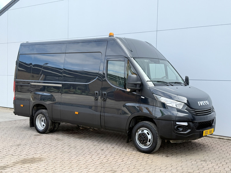 Iveco Daily 50C18 3.0 3.0 Automaat Luchtvering Dubbellucht L2H2 Climate Control Cruise Control Trekhaak Camera - Panelvan: fotoğraf 4 Iveco Daily 50C18 3.0 3.0 Automaat Luchtvering Dubbellucht L2H2 Climate Control Cruise Control Trekhaak Camera - Panelvan: fotoğraf 4