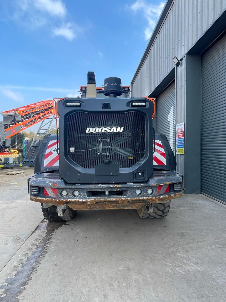 Doosan DL420-7 - Tekerlekli yükleyici: fotoğraf 4 Doosan DL420-7 - Tekerlekli yükleyici: fotoğraf 4