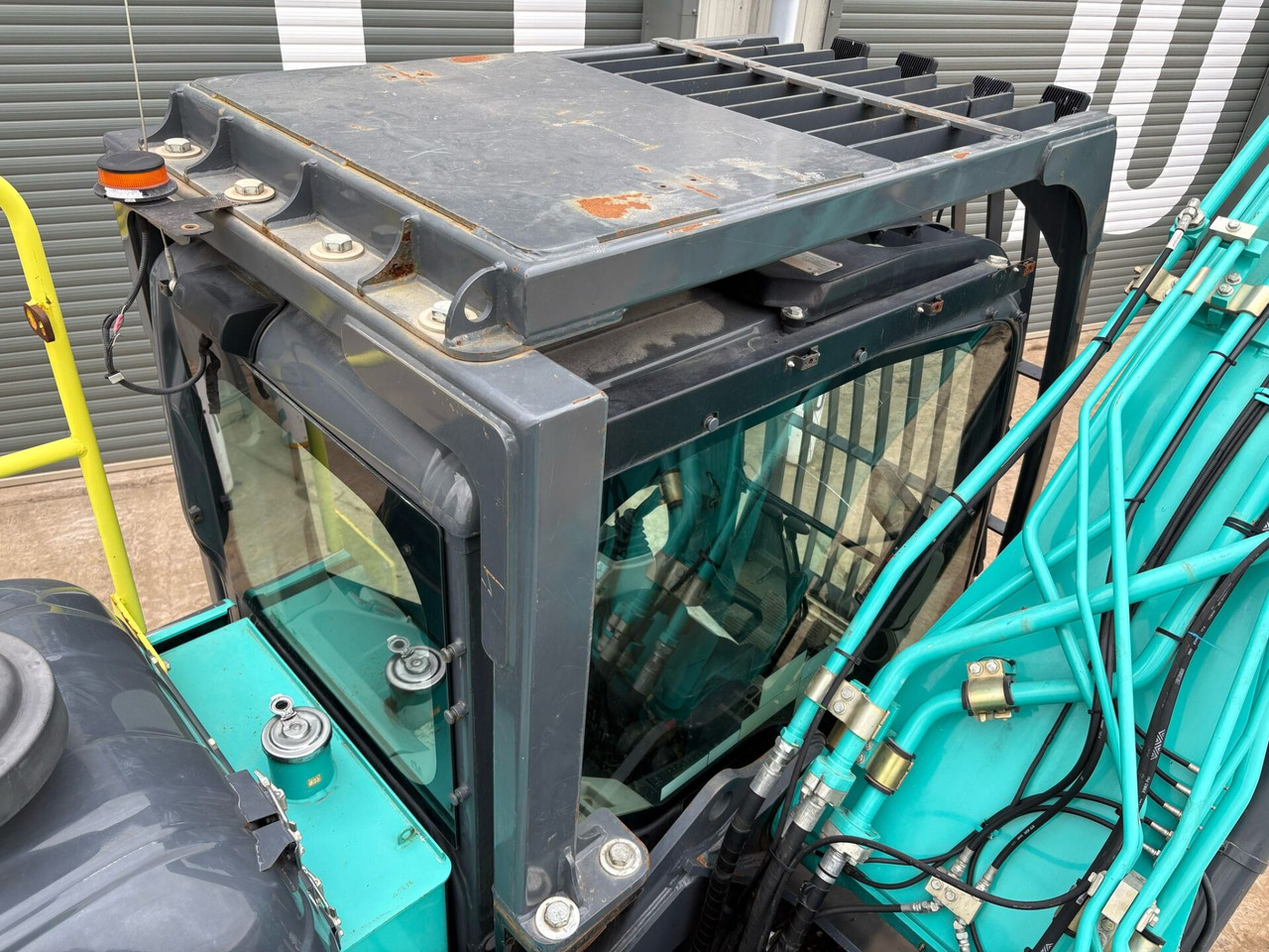 Paletli ekskavatör Kobelco SK300LC-10E: fotoğraf 18