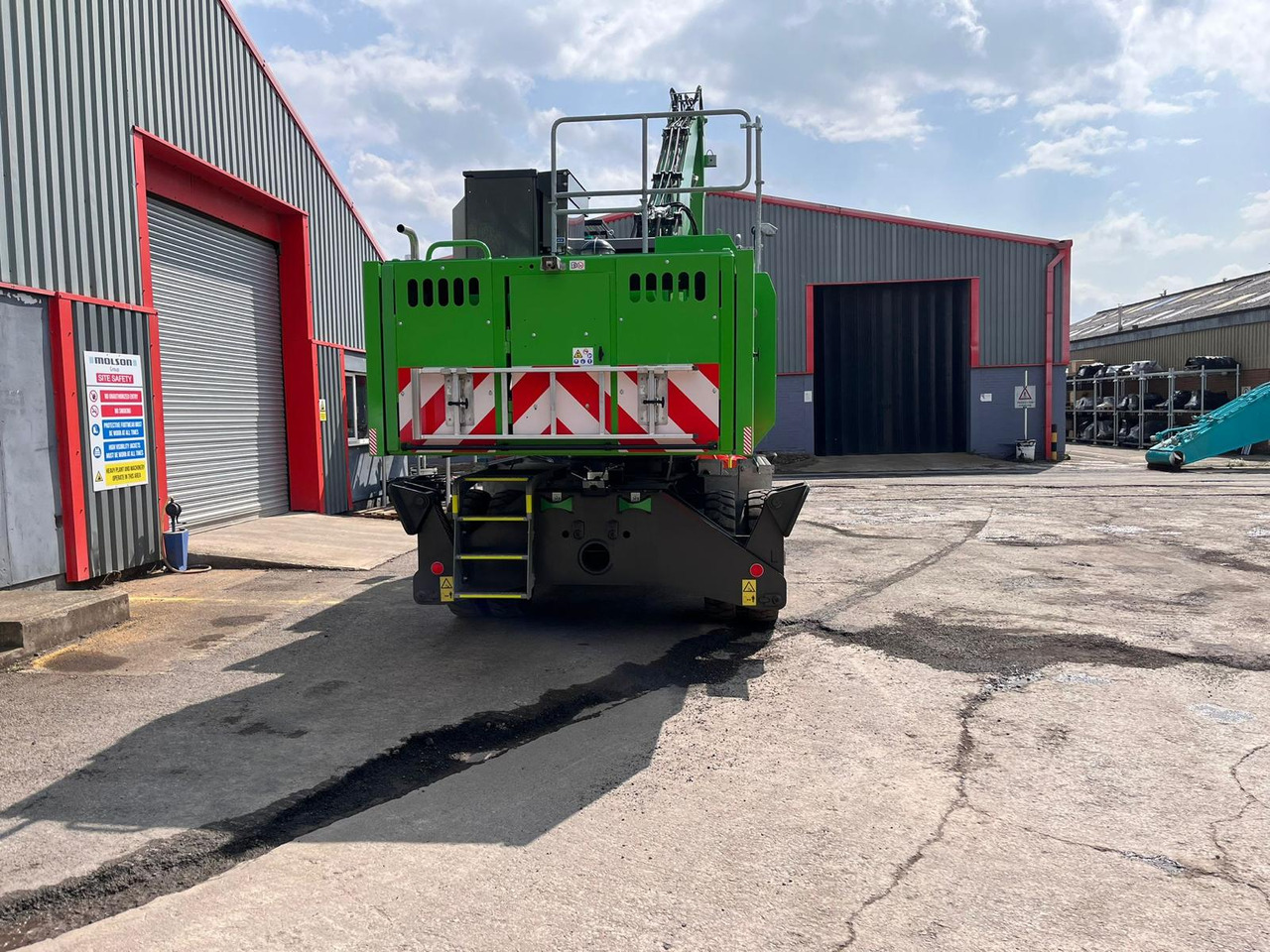 Sennebogen 821 Electric - Elleçleme makinesi: fotoğraf 4 Sennebogen 821 Electric - Elleçleme makinesi: fotoğraf 4