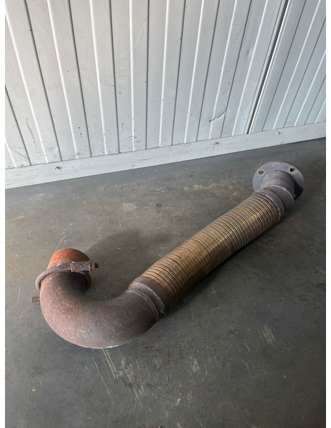 Liebherr A904 Li/A904C Li/R904/R904C - Egzoz borusu: fotoğraf 1 Liebherr A904 Li/A904C Li/R904/R904C - Egzoz borusu: fotoğraf 1