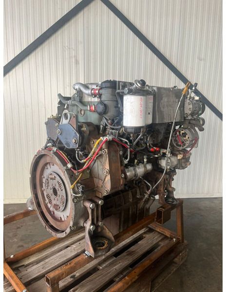 Liebherr A904 Li/A904C Li/R904/R904C - Motor: fotoğraf 1 Liebherr A904 Li/A904C Li/R904/R904C - Motor: fotoğraf 1