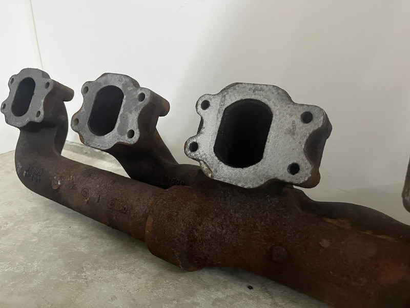 Liebherr A974 / P974 / R942 / R944 / R974 - A 974 / P 974 / R 942 / R 944 / R 974 - Motor ve yedek parça: fotoğraf 3 Liebherr A974 / P974 / R942 / R944 / R974 - A 974 / P 974 / R 942 / R 944 / R 974 - Motor ve yedek parça: fotoğraf 3