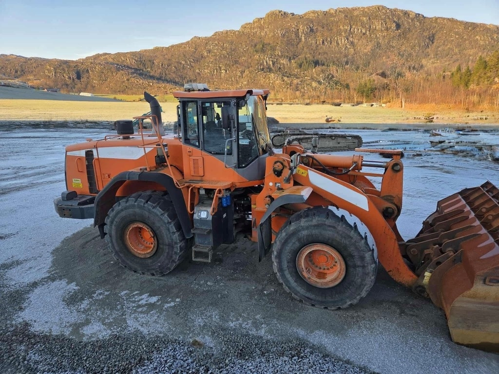 Doosan DL 450-5 - Tekerlekli yükleyici: fotoğraf 3 Doosan DL 450-5 - Tekerlekli yükleyici: fotoğraf 3
