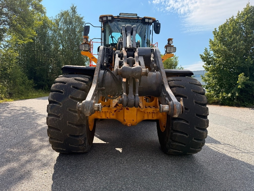 Volvo L 180 H - Tekerlekli yükleyici: fotoğraf 4 Volvo L 180 H - Tekerlekli yükleyici: fotoğraf 4