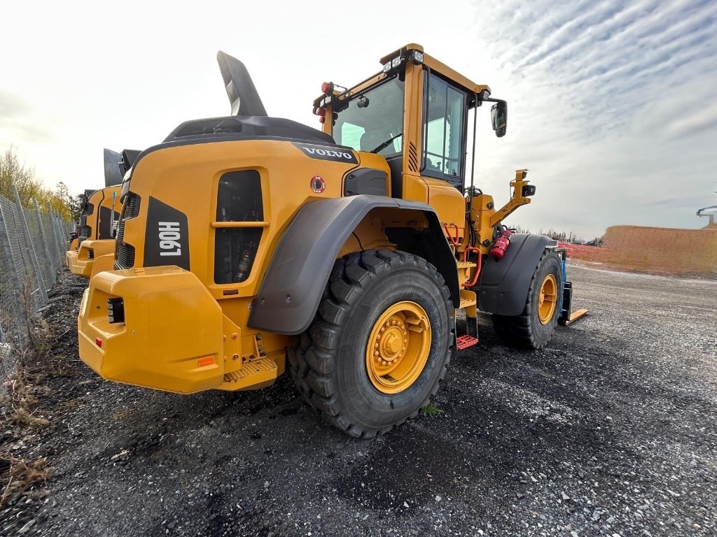 Volvo L 90 H - Tekerlekli yükleyici: fotoğraf 4 Volvo L 90 H - Tekerlekli yükleyici: fotoğraf 4