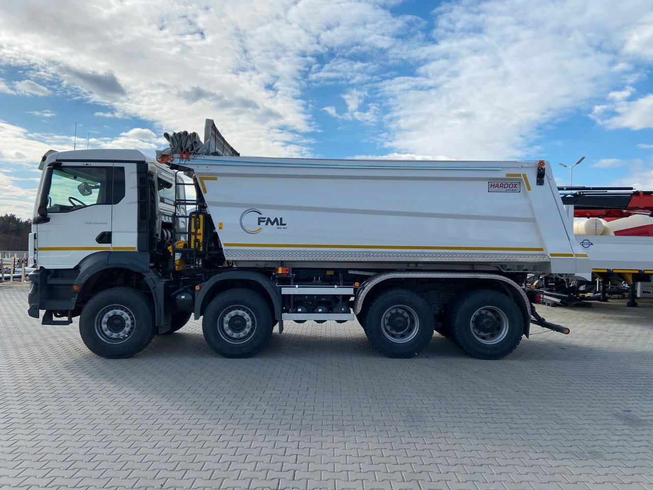MAN TGS 41.400 8x4 EURO2 AUTOMAT TIPPER CR. SYSTEM - Damperli kamyon: fotoğraf 3 MAN TGS 41.400 8x4 EURO2 AUTOMAT TIPPER CR. SYSTEM - Damperli kamyon: fotoğraf 3