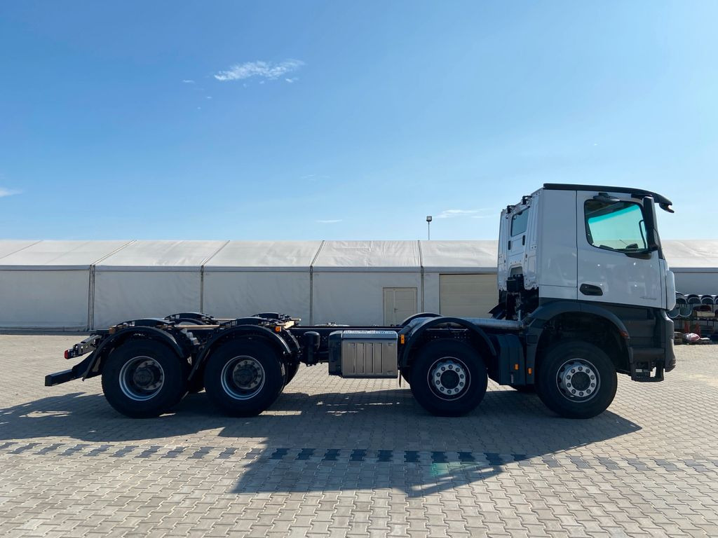 Mercedes-Benz AROCS 4248 8x4 - Şasi kamyon: fotoğraf 4 Mercedes-Benz AROCS 4248 8x4 - Şasi kamyon: fotoğraf 4