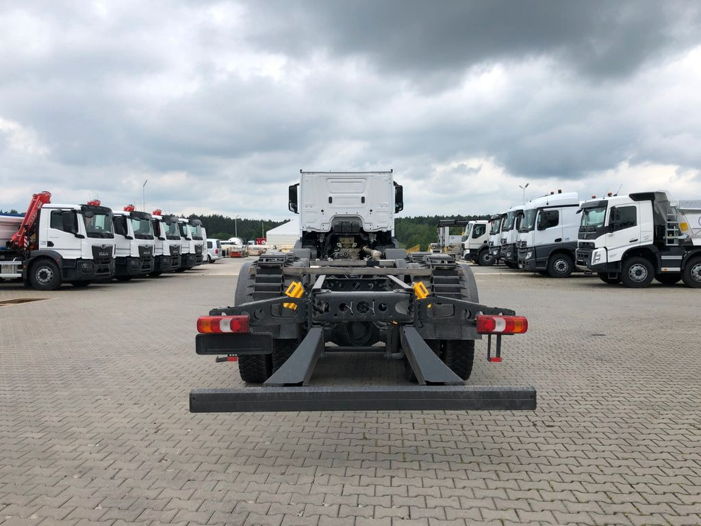 Mercedes-Benz AROCS 4451 - Şasi kamyon: fotoğraf 4 Mercedes-Benz AROCS 4451 - Şasi kamyon: fotoğraf 4