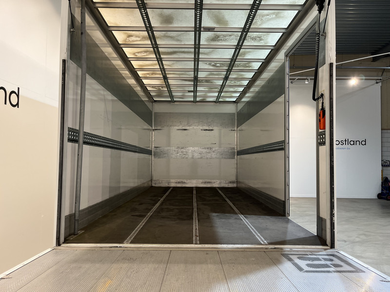 Iveco Daily 35S18 3.0 BE Clixtar Automaat Bakwagen met Laadklep / Laadvermogen 3.060 KG / Euro 6 / Luchtvering / Airco / Camera / CarPlay / Cruise Control / - Çekici: fotoğraf 5 Iveco Daily 35S18 3.0 BE Clixtar Automaat Bakwagen met Laadklep / Laadvermogen 3.060 KG / Euro 6 / Luchtvering / Airco / Camera / CarPlay / Cruise Control / - Çekici: fotoğraf 5