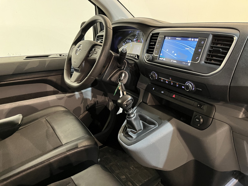 Opel Vivaro 2.0 CDTI L3H1 150 PK Servicebus / Inrichting / Euro 6 / Airco / Cruise Control / Camera / Trekhaak / CarPlay / Navigatie / 3-Zits / - Küçük panelvan: fotoğraf 3 Opel Vivaro 2.0 CDTI L3H1 150 PK Servicebus / Inrichting / Euro 6 / Airco / Cruise Control / Camera / Trekhaak / CarPlay / Navigatie / 3-Zits / - Küçük panelvan: fotoğraf 3