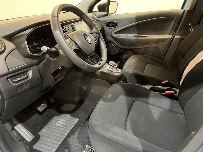 Renault ZOE R110 Life 52 kWh (Incl. Accu) / CarPlay / Airco / Cruise Control / 62.600 KM !! Prijs ex BTW € 11.500,- - Hatchback: fotoğraf 4 Renault ZOE R110 Life 52 kWh (Incl. Accu) / CarPlay / Airco / Cruise Control / 62.600 KM !! Prijs ex BTW € 11.500,- - Hatchback: fotoğraf 4