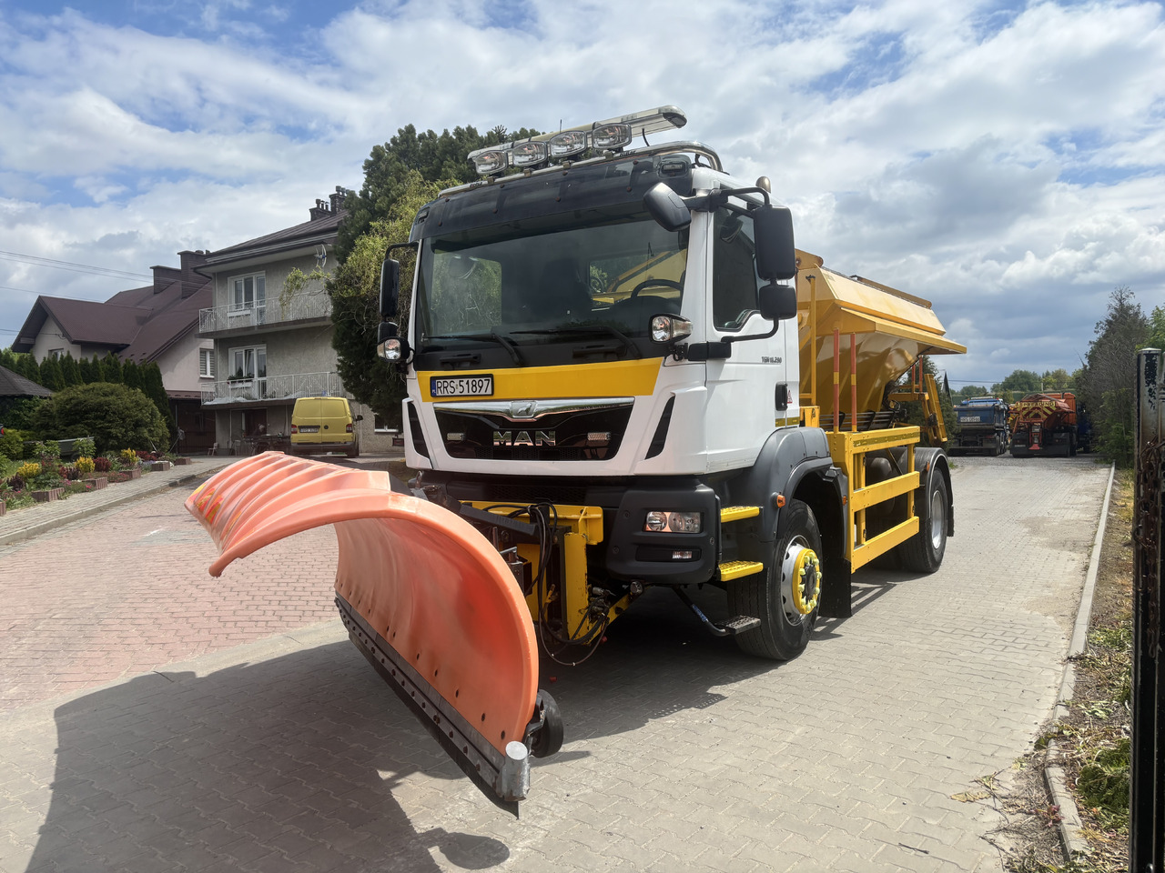 Kar küreme aracı MAN TGM 18.290 4X4BB GRITTER/SPREADER PLOUGH ECON: fotoğraf 11