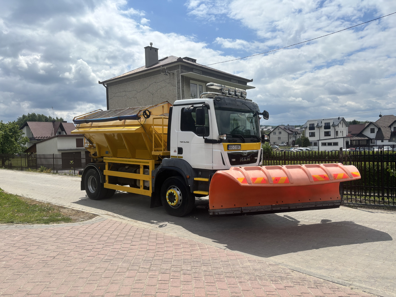 Kar küreme aracı MAN TGM 18.290 4X4BB GRITTER/SPREADER PLOUGH ECON: fotoğraf 12