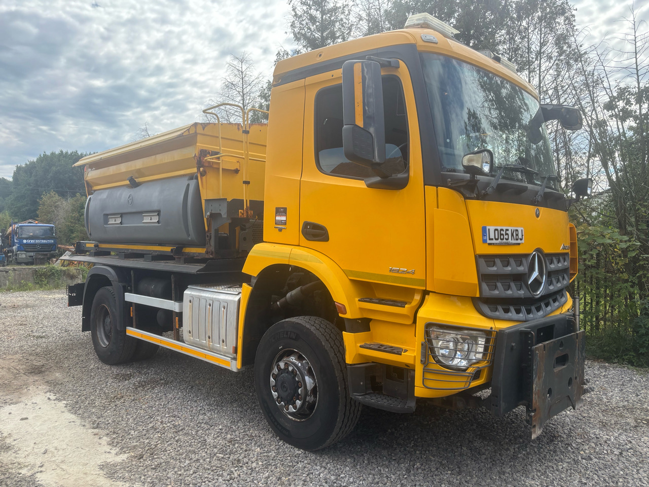 MERCEDES AROCS 1824 4x4BB GRITTER/SPREADER/PLOUGH - Kar küreme aracı: fotoğraf 4 MERCEDES AROCS 1824 4x4BB GRITTER/SPREADER/PLOUGH - Kar küreme aracı: fotoğraf 4