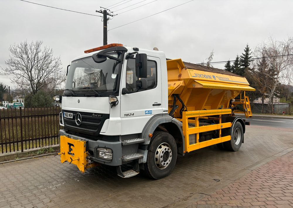 Kar küreme aracı Mercedes-Benz Axor 4x2 piaskarka solarka econ schmidt 1824 e5: fotoğraf 9