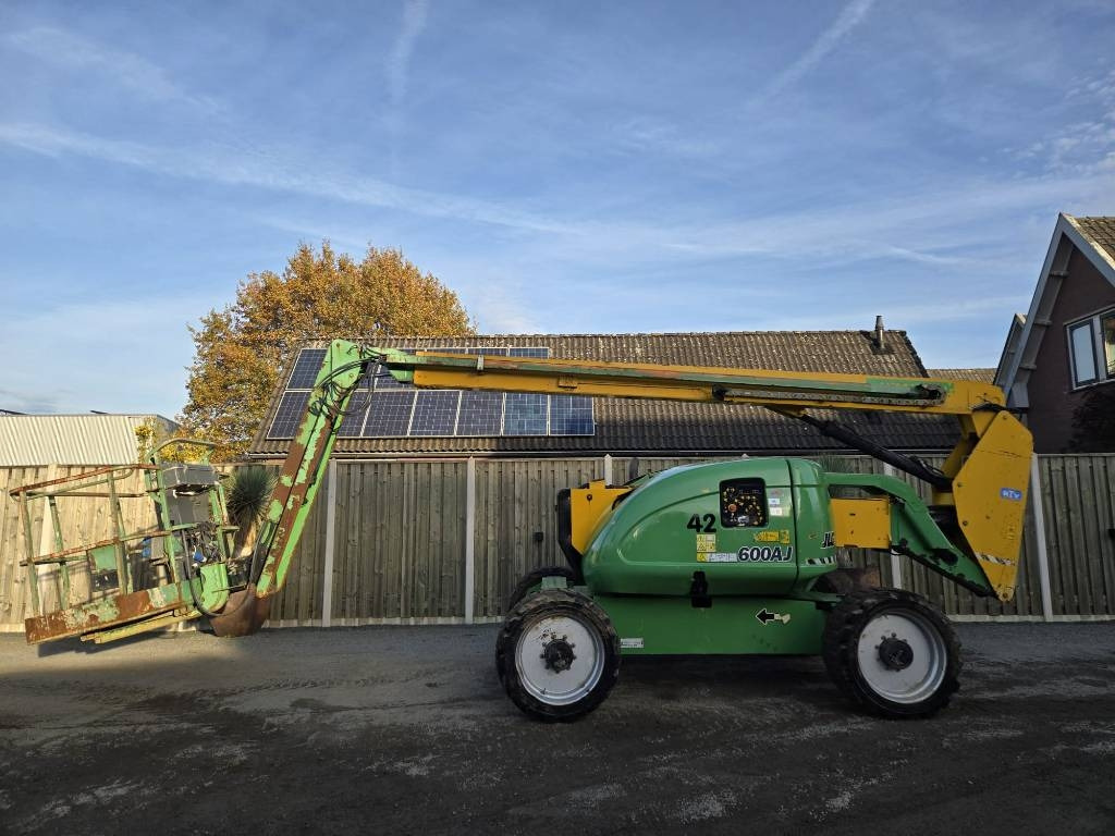 JLG 600 AJ - Eklemli platform: fotoğraf 1 JLG 600 AJ - Eklemli platform: fotoğraf 1