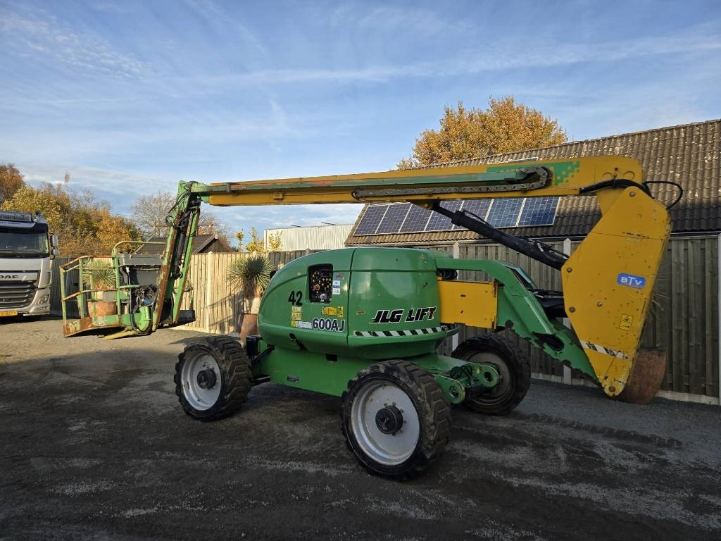 JLG 600 AJ - Eklemli platform: fotoğraf 2 JLG 600 AJ - Eklemli platform: fotoğraf 2