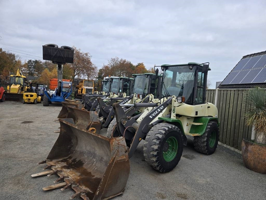 Volvo L 30 B - Tekerlekli yükleyici: fotoğraf 2 Volvo L 30 B - Tekerlekli yükleyici: fotoğraf 2