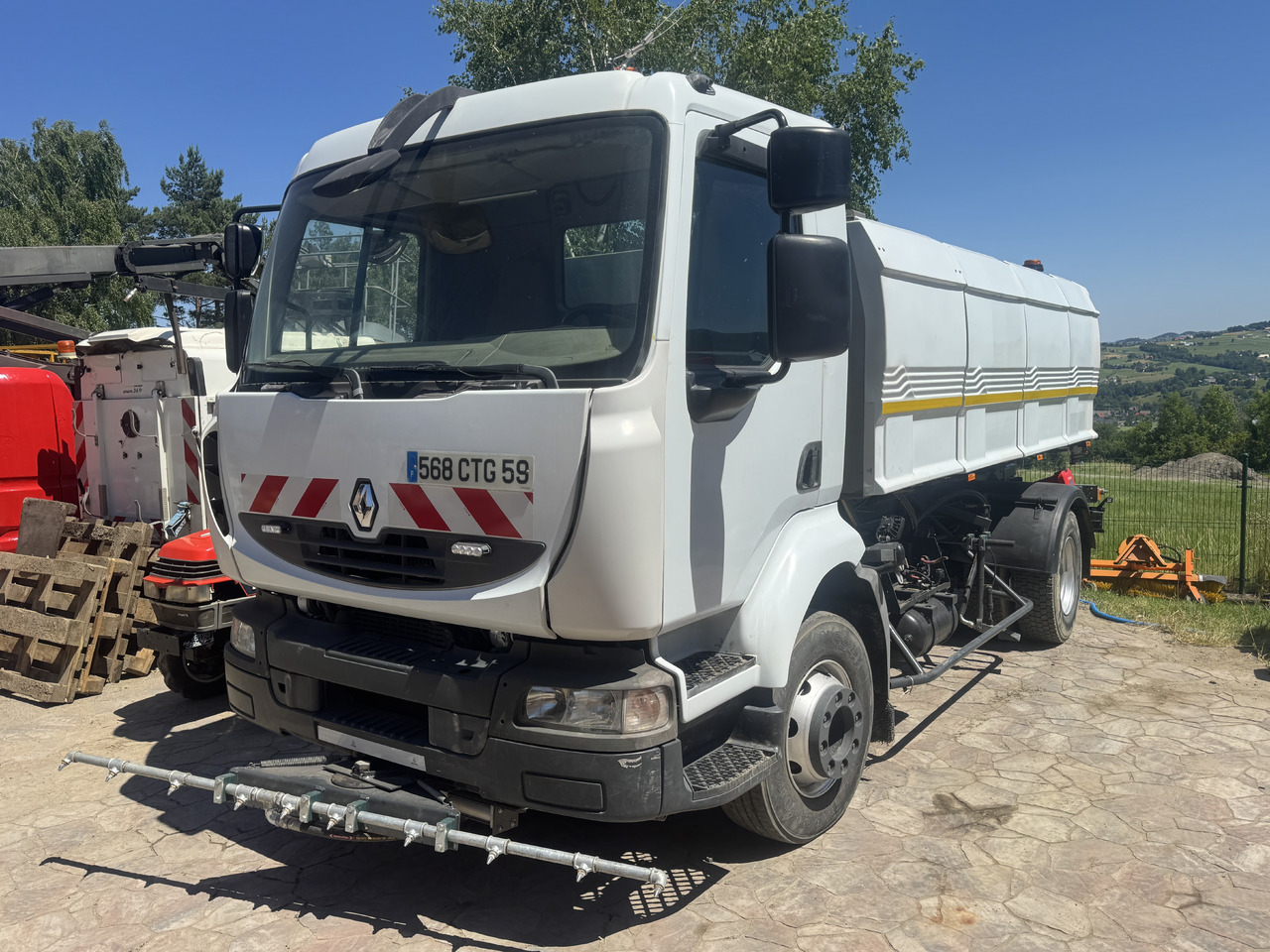 Renault Midlum water truck laveuse sprinkler - Yol süpürme aracı: fotoğraf 1 Renault Midlum water truck laveuse sprinkler - Yol süpürme aracı: fotoğraf 1