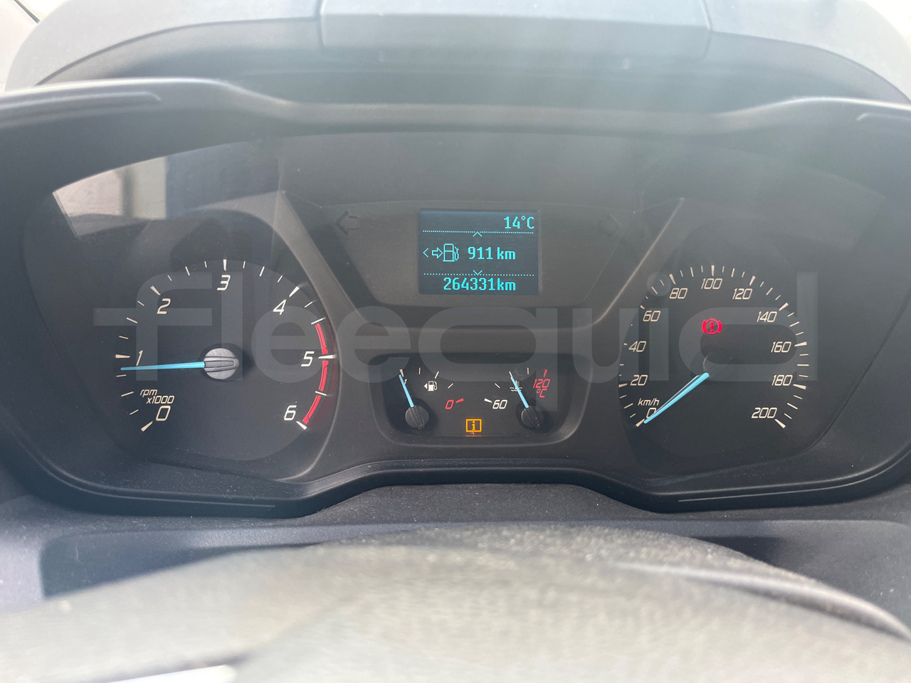 Ford Transit - Turistik otobüs: fotoğraf 3 Ford Transit - Turistik otobüs: fotoğraf 3