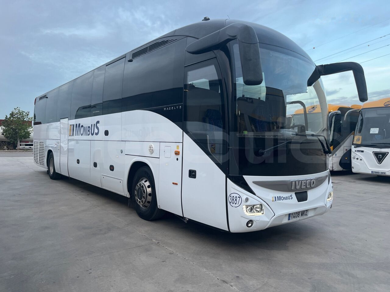Turistik otobüs IVECO Magelys: fotoğraf 1