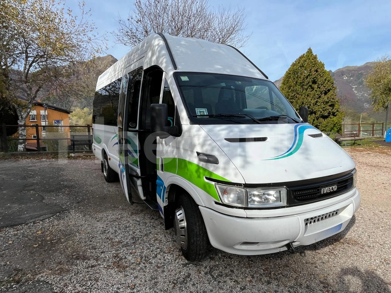 Iveco Daily - Minibüs, Minivan: fotoğraf 1 Iveco Daily - Minibüs, Minivan: fotoğraf 1