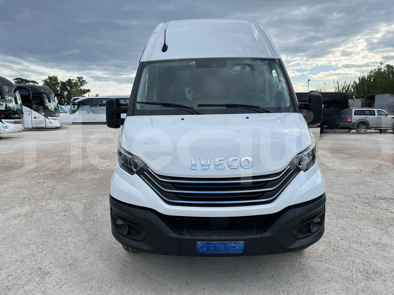 Iveco Daily - Minibüs, Minivan: fotoğraf 1 Iveco Daily - Minibüs, Minivan: fotoğraf 1