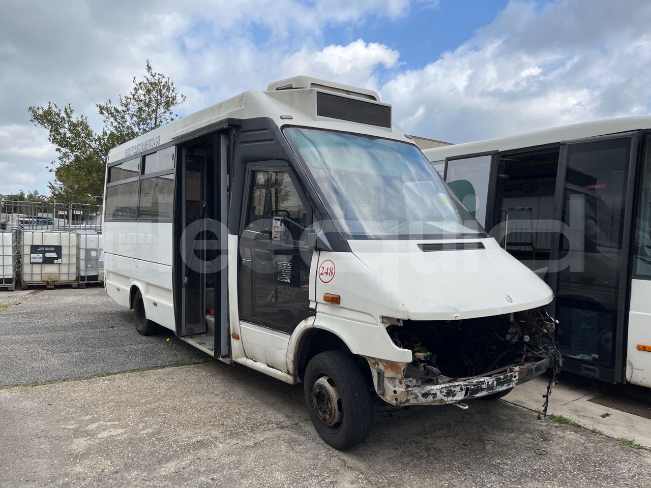 Mercedes-Benz 414T - Minibüs, Minivan: fotoğraf 1 Mercedes-Benz 414T - Minibüs, Minivan: fotoğraf 1