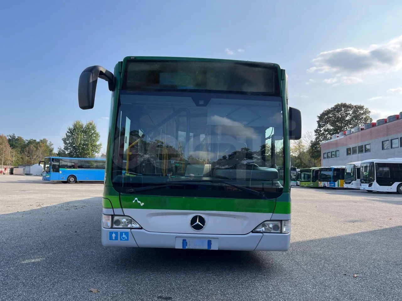 Mercedes-Benz O 530 - Şehir otobüsü: fotoğraf 2 Mercedes-Benz O 530 - Şehir otobüsü: fotoğraf 2