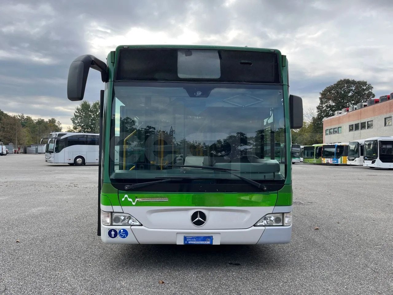 Mercedes-Benz O 530 - Şehir otobüsü: fotoğraf 2 Mercedes-Benz O 530 - Şehir otobüsü: fotoğraf 2