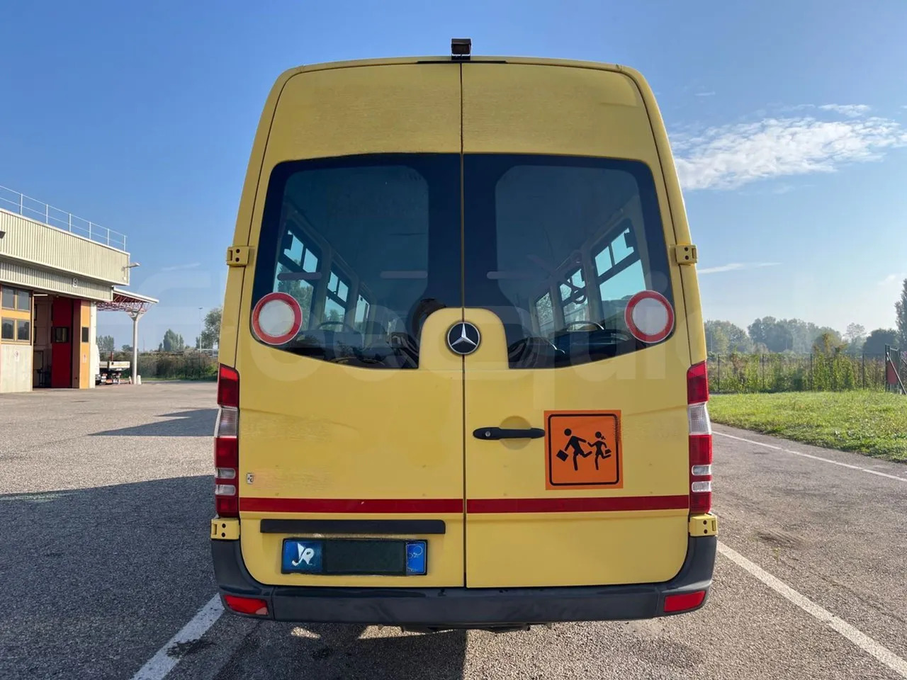 Mercedes-Benz Sprinter - Okul otobüsü: fotoğraf 5 Mercedes-Benz Sprinter - Okul otobüsü: fotoğraf 5