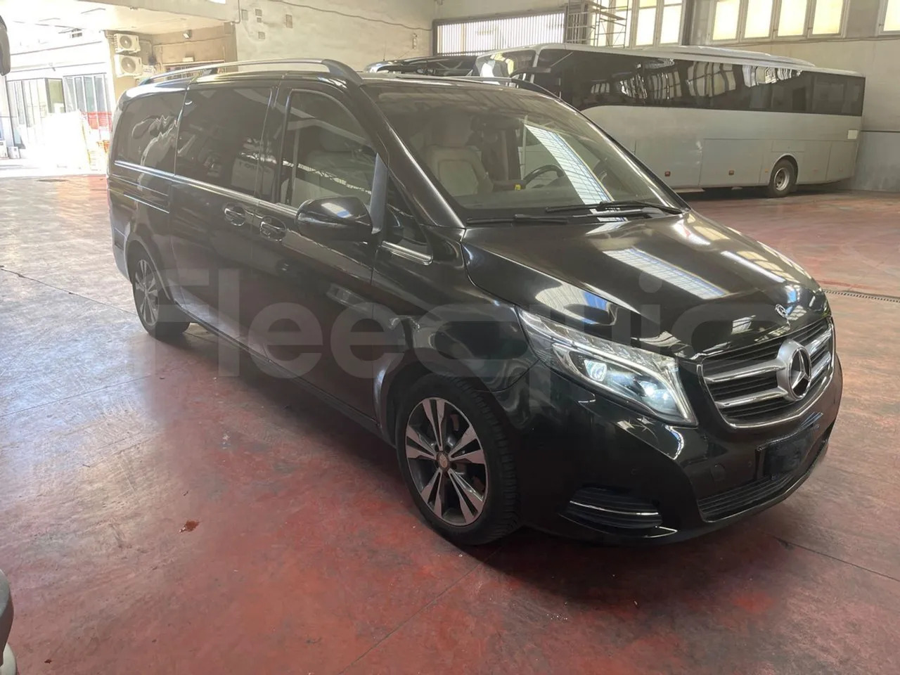 Mercedes-Benz Viano - Minibüs, Minivan: fotoğraf 1 Mercedes-Benz Viano - Minibüs, Minivan: fotoğraf 1