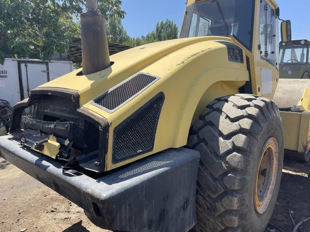 Bomag 226-4 - Kompaktör: fotoğraf 2 Bomag 226-4 - Kompaktör: fotoğraf 2