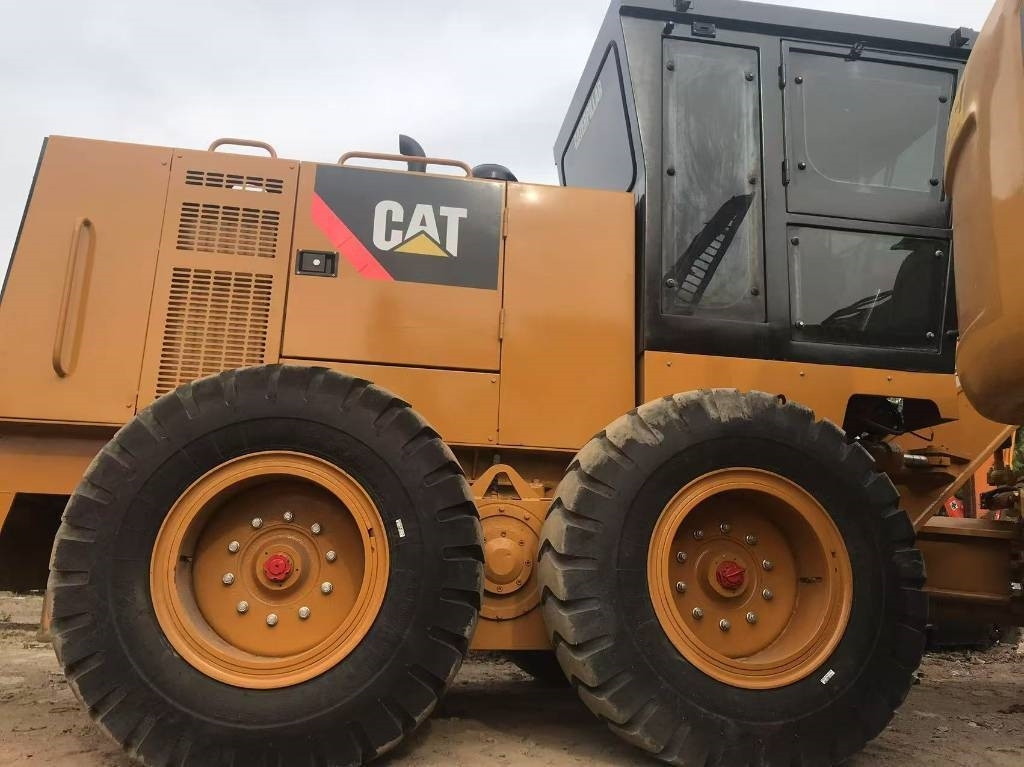 CAT 140k - Greyder: fotoğraf 1 CAT 140k - Greyder: fotoğraf 1