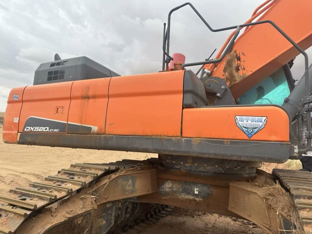 Doosan 520LC-9C - Paletli ekskavatör: fotoğraf 1 Doosan 520LC-9C - Paletli ekskavatör: fotoğraf 1